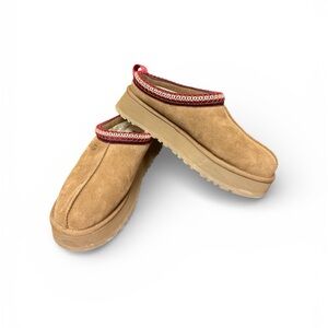 Women’s Ugg Tasman slippers size 10